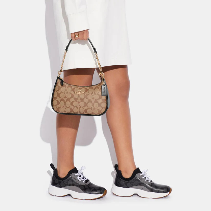 Teri Shoulder Bag