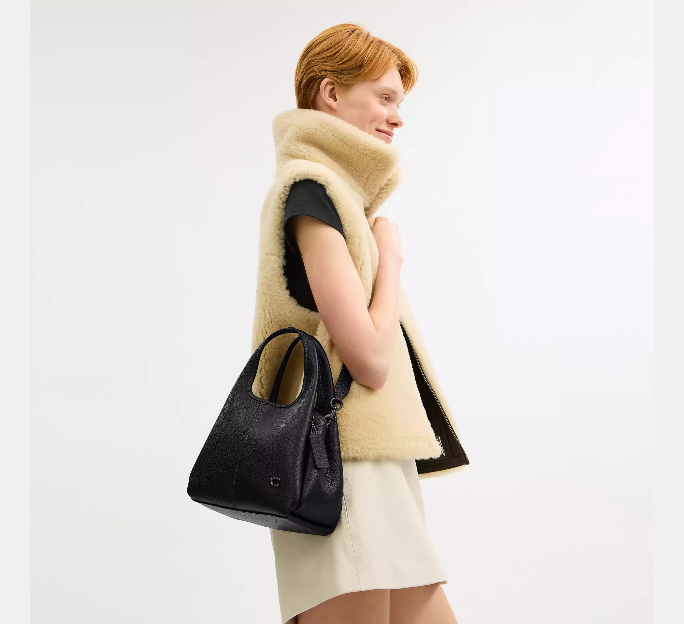 Lana Shoulder Bag 23 - Black